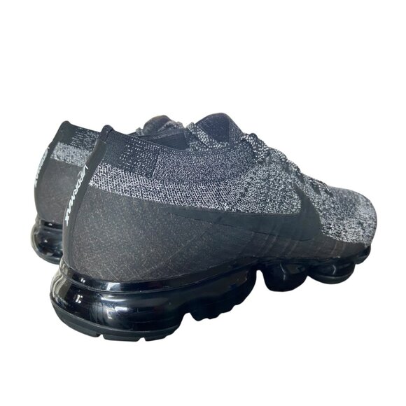 Nike Air Vapormax Flyknit 2017 'Oreo' Mens Shoes Size 13 Black/White 849558 041 - Picture 3 of 16